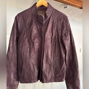 Azura Classic Leather Jacket, women’s Size XL